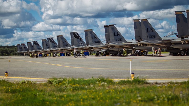 Twelve US Air Force F-15s deployed in Estonia 