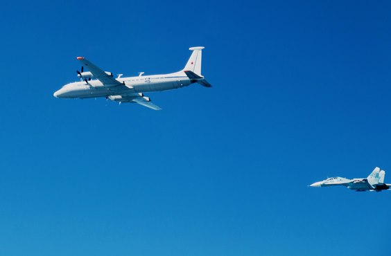 More intercepted aircrafts by @FinnishAirForce: Sukhoi Su-27, Ilyushin Il-22 and Sukhoi Su-27, Finnish Air Force F/A-18 and Sukhoi Su-24s, Beriev A-50  