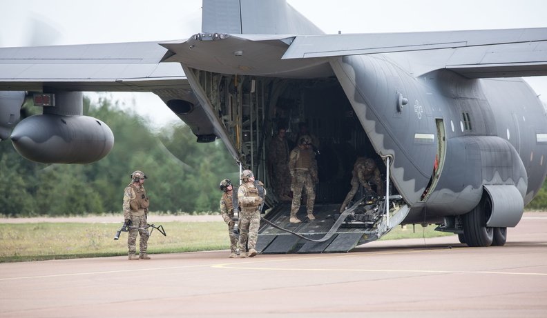 Maryland @MDNG @175thWing continues its training in Estonia. Exercising over Saaremaa, landing and refueling at Kuressaare airfield.  