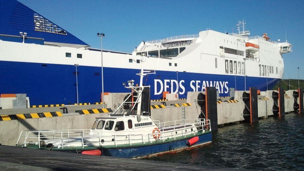 Explosion reported at Lithuanian Regina Seaways ferry with 335 people on board in international waters of Baltic Sea in exclusive maritime economical zone of Russia near Kaliningrad. All passengers were evacuated and safe