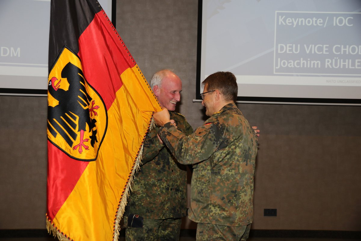 Lithuanian President @GitanasNauseda today visited the 1,000-strong NATO eFP battalion in Rukla. Also, German Admiral Joachim Rühle inaugurated NATO's new logistics command in Ulm. If the troops in Rukla ever needed back-up, Ulm would enable the quick movement of reinforcements