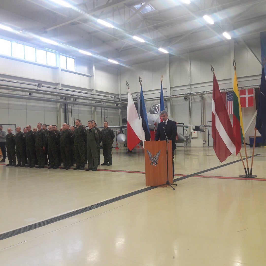 Today Polish Air Force took over from the Czech  colleagues #BalticAirPolicing mission in Ämari air base
