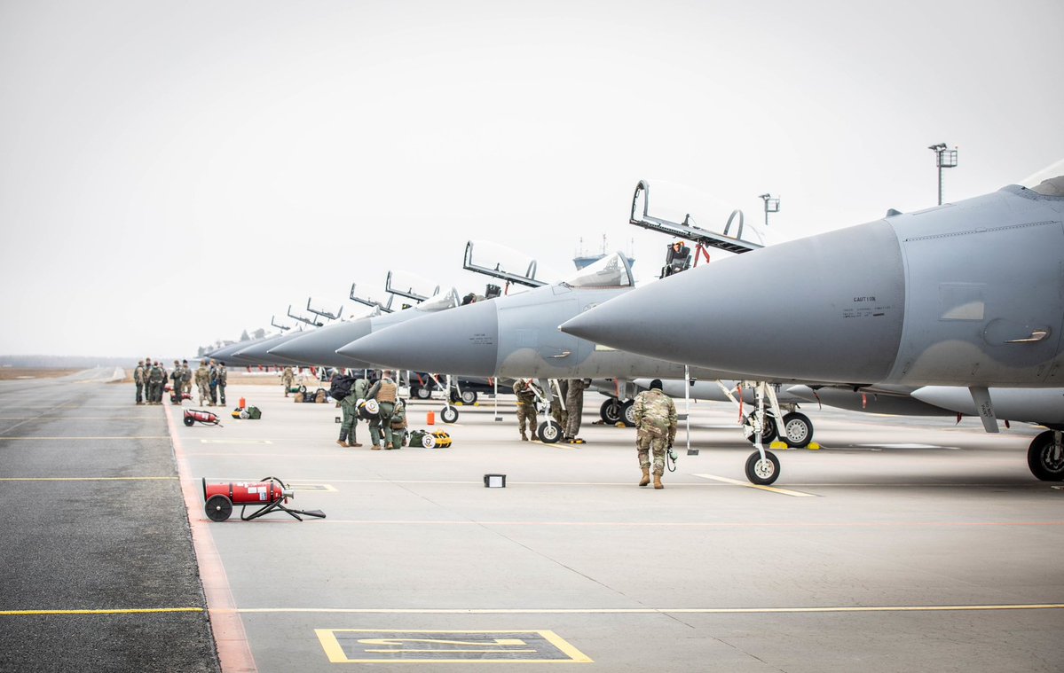 Eight U.S. Air Force F-15E and F-15C fighters with @48FighterWing and two KC-135 Stratotanker aircraft belonging to the 100th Air Refueling Wing, @RAFMildenhall, arrived at Ämari AB, Estonia to participate in the BalticTrident exercise, March 15, 2021. 