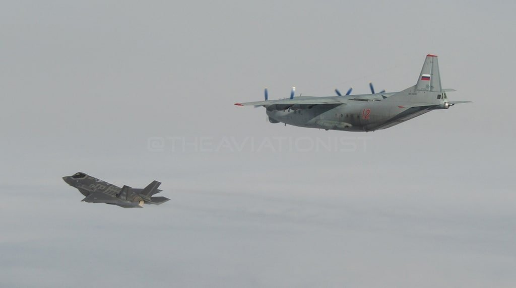 Intercepting a RuAF An-12 over Baltic sea and enjoying flight with also RuAF Su-30SM 