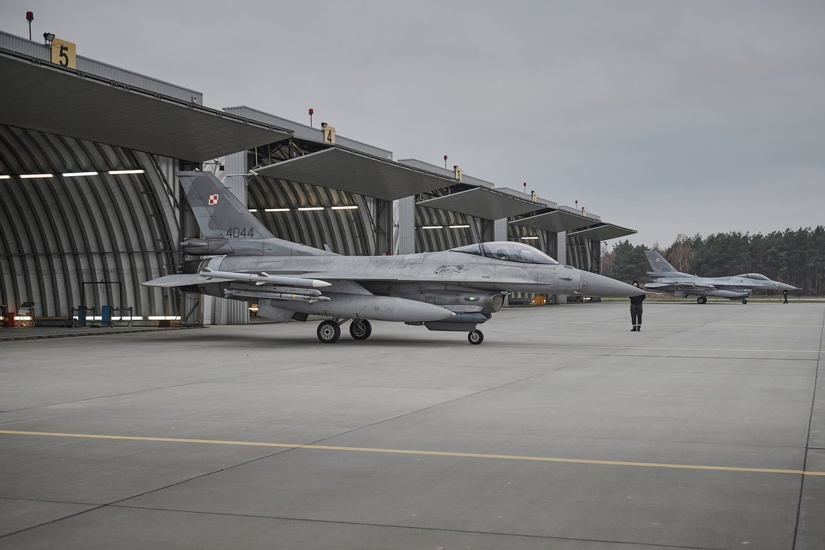 Polish Air Force detachment with 4 F-16 Fighting Falcon fighter aircraft and about 150 airmen departed from Poznań-Krzesiny, Poland to Šiauliai AB, Lithuania as a next rotation in support of NATO's #BalticAirPolicing, Nov. 26, 2021. by @PiotrYsakowski
