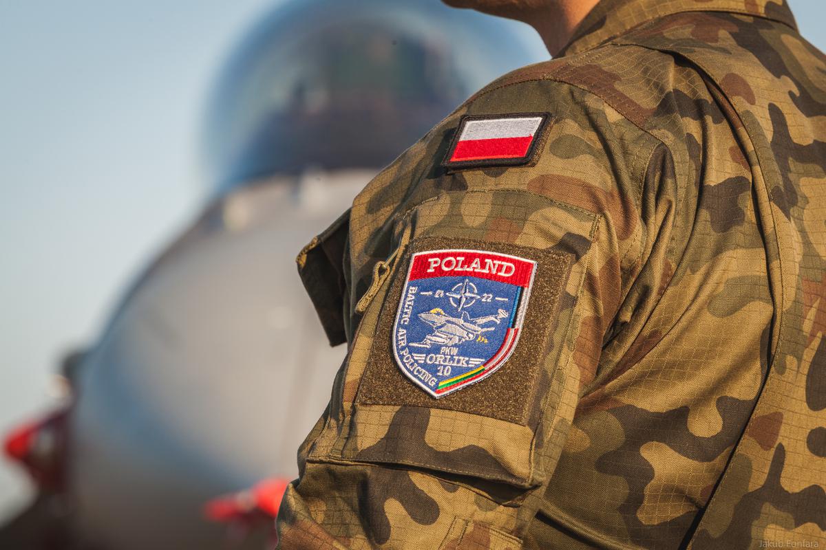 Polish Ministry of National Defense: Today, soldiers of the Polish Military Contingent Orlik10 are starting their duty in Lithuania as part of #BalticAirPolicing. For 4 months, the Polish F16 will guard the airspace in Lithuania, Latvia and Estonia