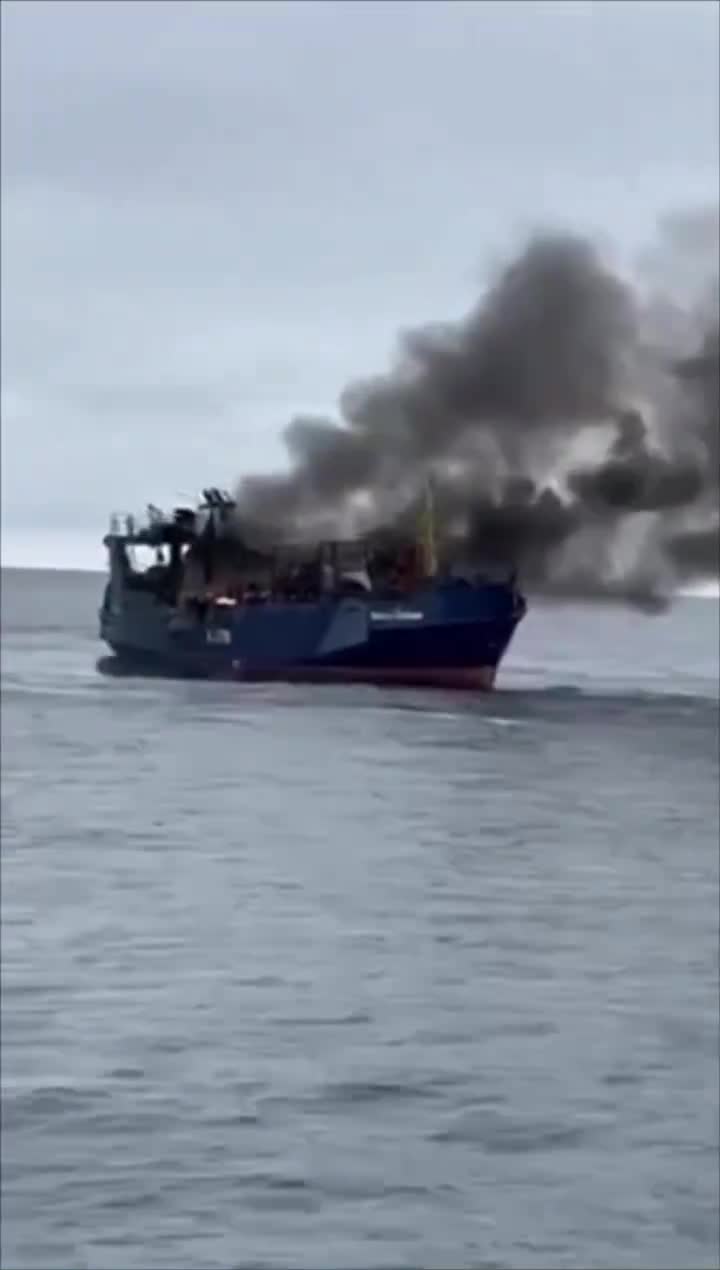 Родич члена екіпажу траулера Капітан Лобанов підтвердив, що судно було помилково вражене ракетою під час навчань Балтійського флоту. Троє загиблих і 4 поранених (перебувають у лікарні Піонерська). Офіційно пожежа сталася на борту