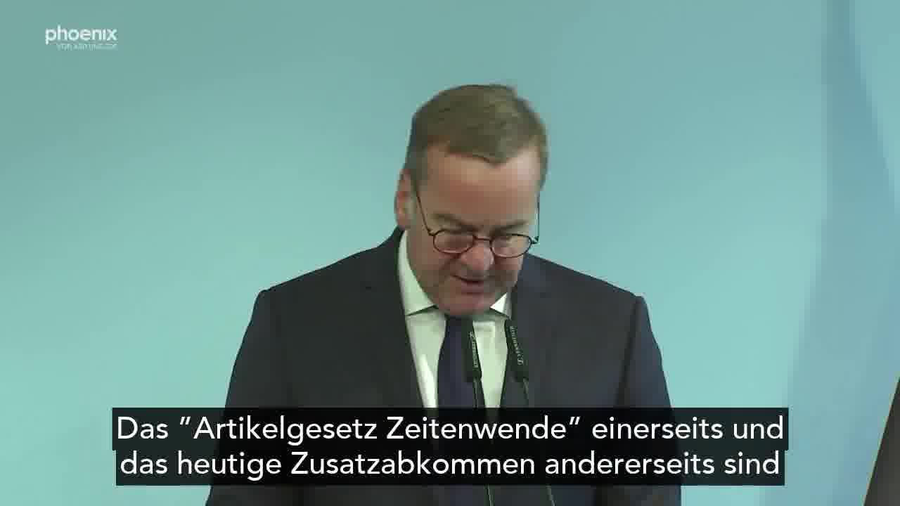 El ministro de Defensa, Boris Pistorius, ha declarado que la Ley del artículo sobre el punto de inflexión y el acuerdo adicional con Lituania son pasos extremadamente importantes en el camino de la Brigada Lituana. Permiten a los soldados servir de forma más flexible y mejoran las condiciones marco. @BMVg_Bundeswehr