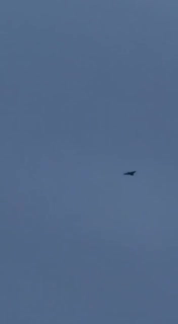 An Emergency Alert has been declared this morning throughout the Lithuanian capital of Vilnius, after an unknown drone, believed to likely be Russian, crossed into the country from Belarus and was spotted earlier over the city, with a mass search for the drone currently underway by the Lithuanian Police Force and Armed Forces. Residents are asked to report any further sighting or possible landing sites to authorities in Vilnius